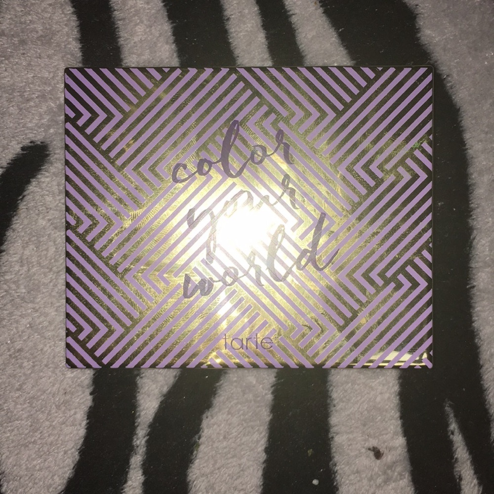 Tarte color your world correcting pallete